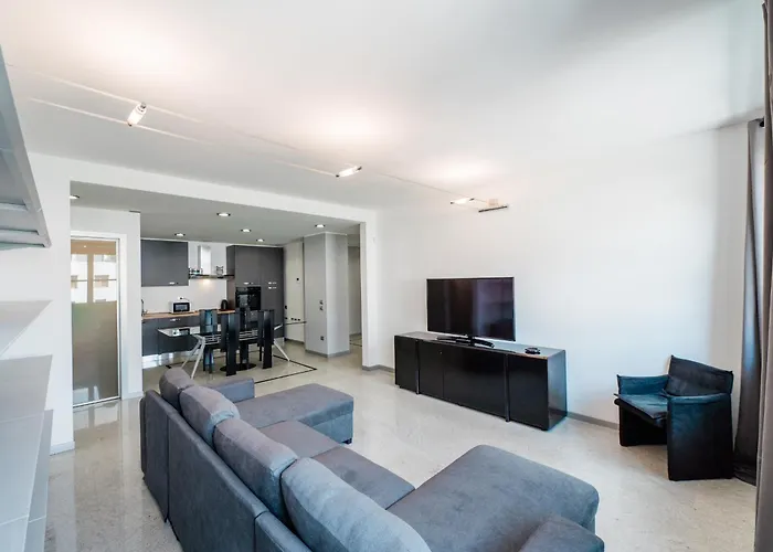 P&P Luxury Apartment